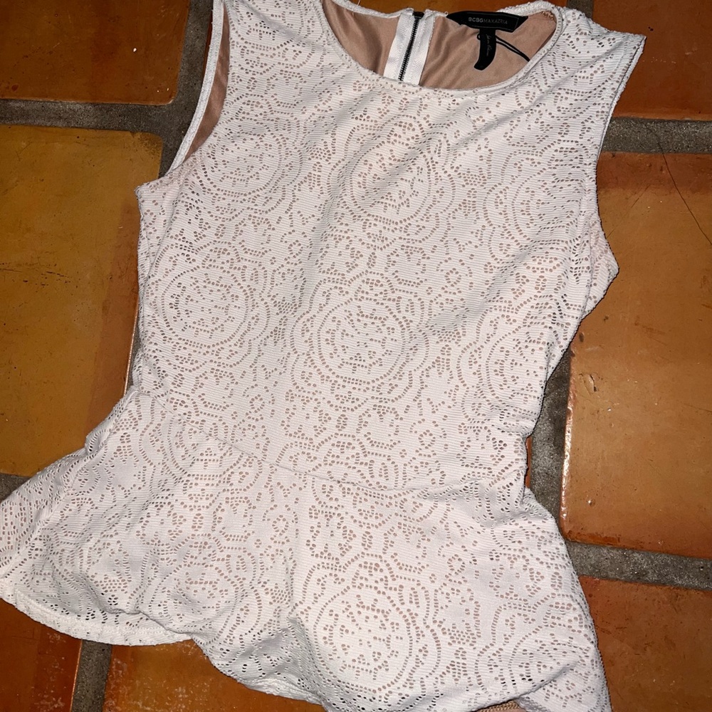 Bandage Peplum Top XS
BCBGMaxAzria